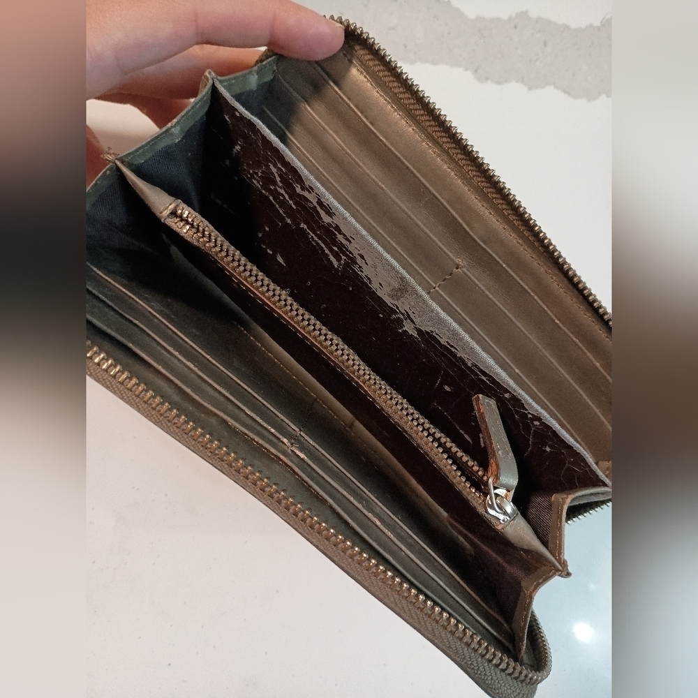 GUCCI Guccissima Bronze Long Wallet - Picture 11 of 15